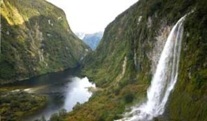 new zealand self drive tours doubtful sound luxury tour guide honeymoon new zealand holiday package